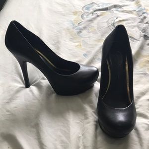 Jessica Simpson Black Platform Pumps
